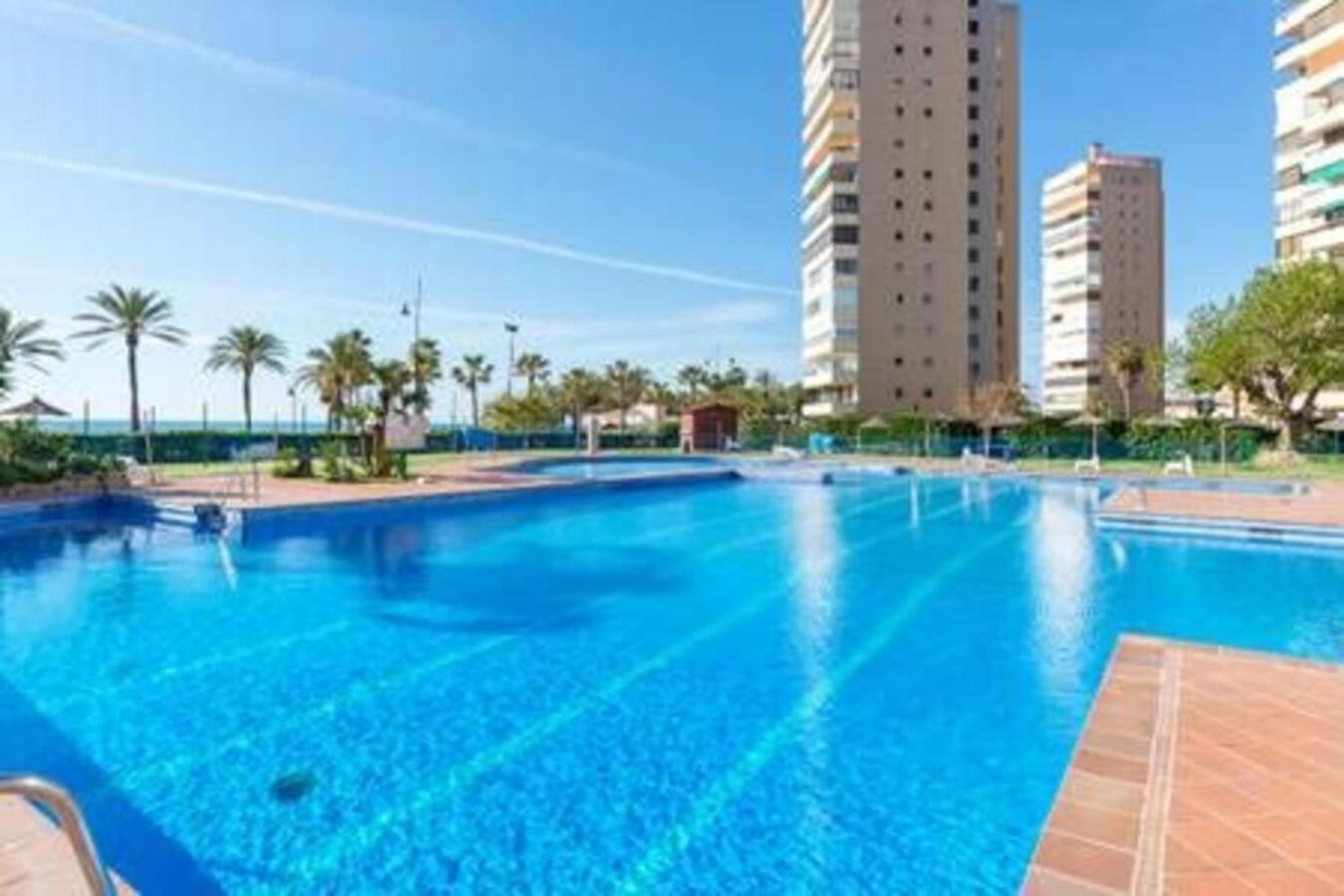 Playamar Waterfront Exclusive Apartment And Views Tower 2 Fl 14 Torremolinos Luaran gambar