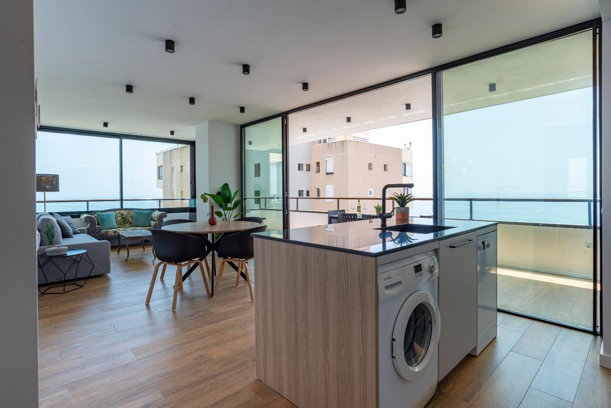Playamar Waterfront Exclusive Apartment And Views Tower 2 Fl 14 Torremolinos Luaran gambar